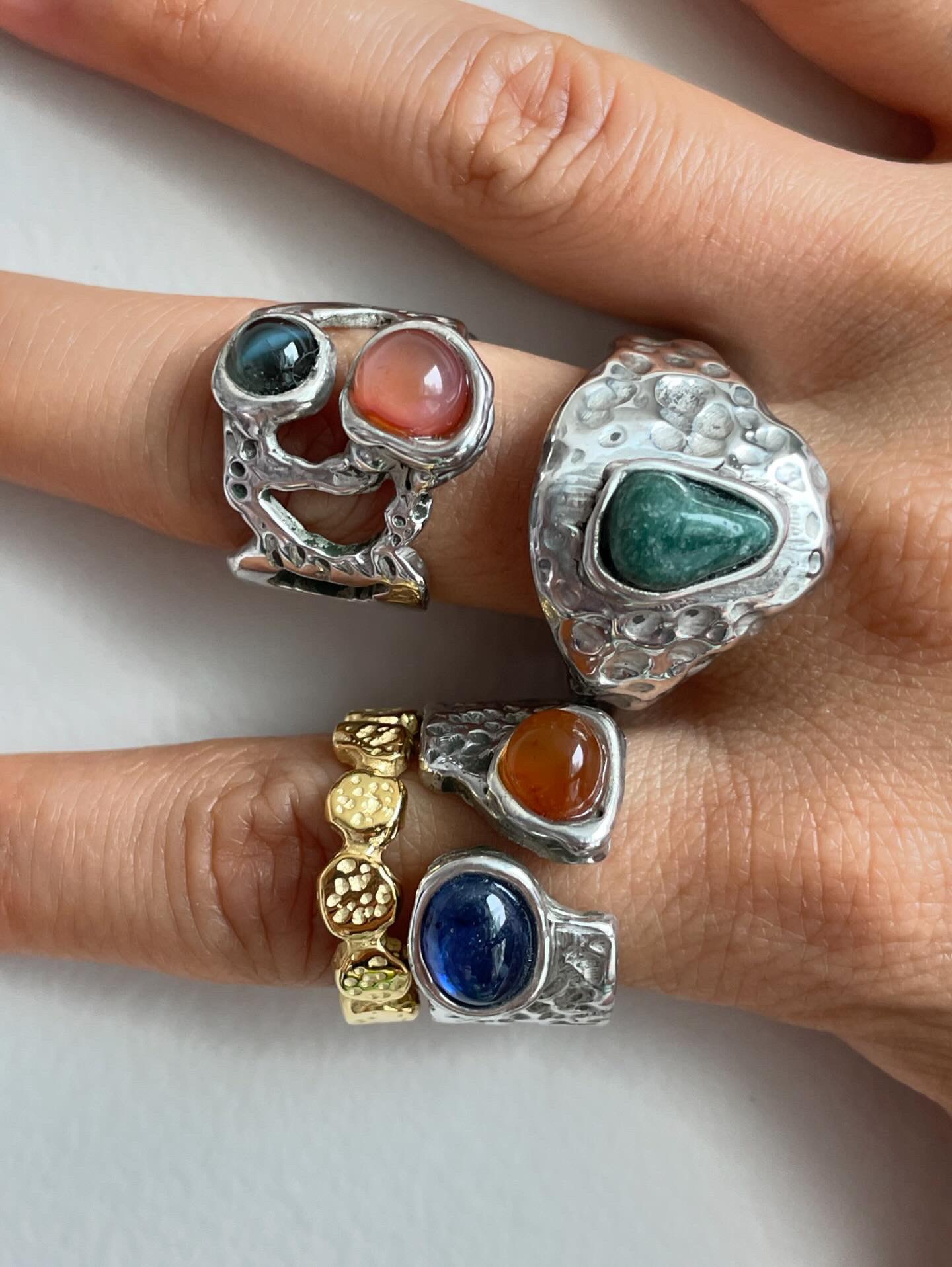 3B3F5F00-ABFB-4518-92A3-EB1F875048F2